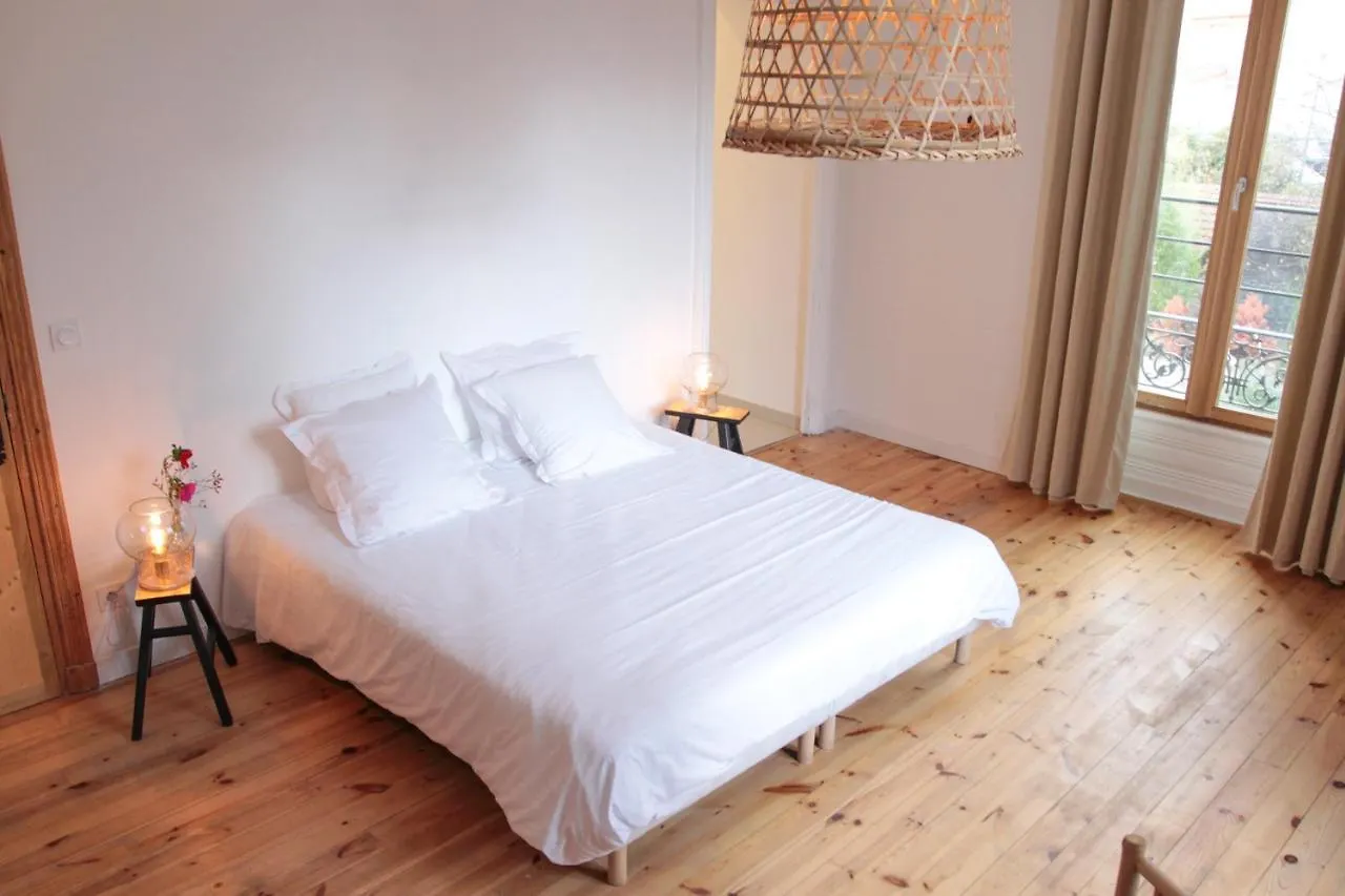 Eclosion Chateau Hotel & Restaurant Saint-Paul-en-Jarez 3*,  Frankreich