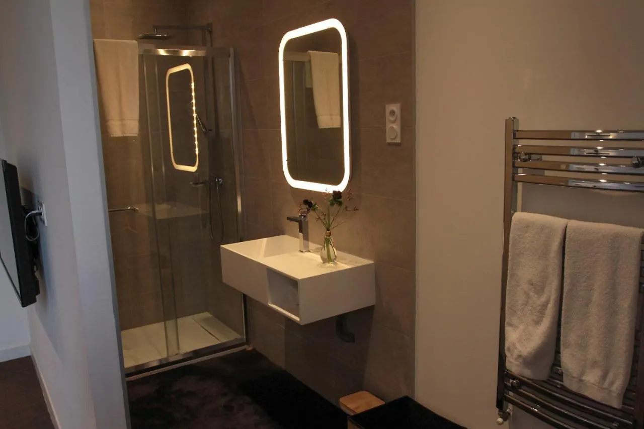 Eclosion Chateau Hotel & Restaurant Saint-Paul-en-Jarez 3*,  Frankreich