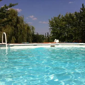  Hébergement de vacances Louchy-montfand, 4 Pièces, 7 Personnes - Fr-1-489-151