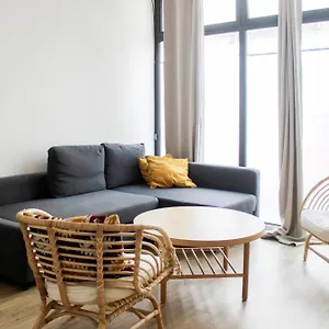 spacious-and-bright-appt-in-the-heart-of.fr-paris.fr/
